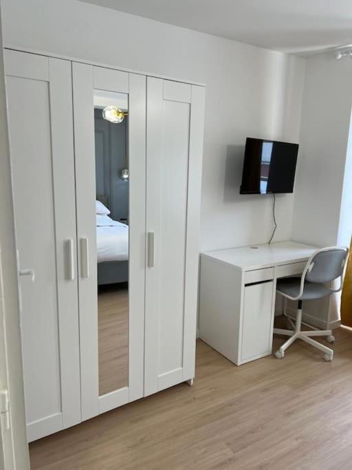 Beau Duplex Au Centre Ville. Mantes-la-Jolie Eksteriør billede